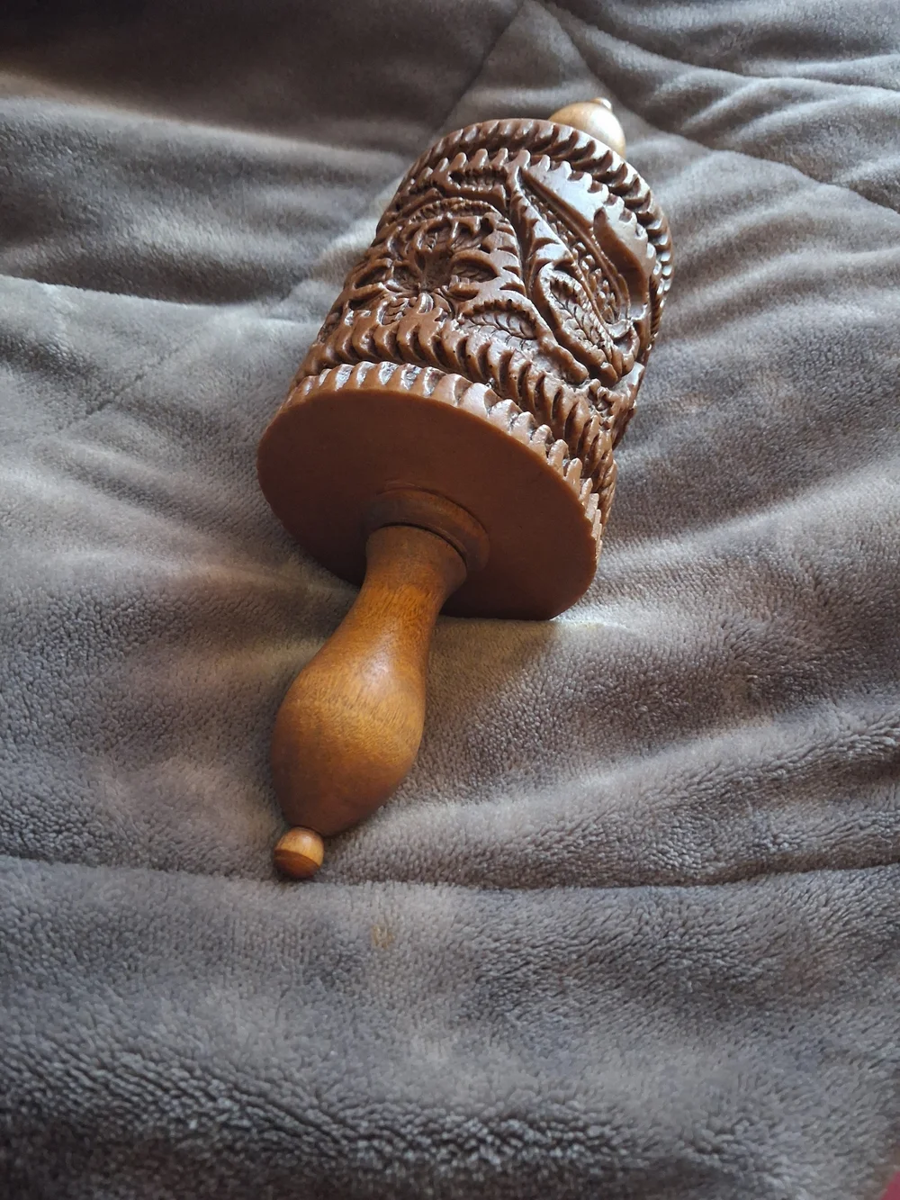 Twining Vine Wooden Rolling Pin 1550 Vintage  Great Condition, Collectible